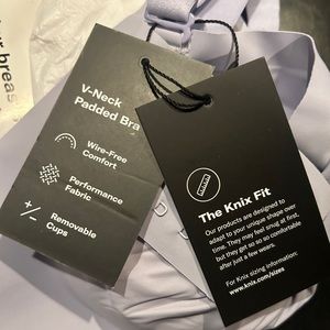 Knix Padded V-neck Bra NWT 32-34 DD-DDD